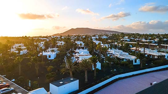 Lanzarote Flight + Hotel