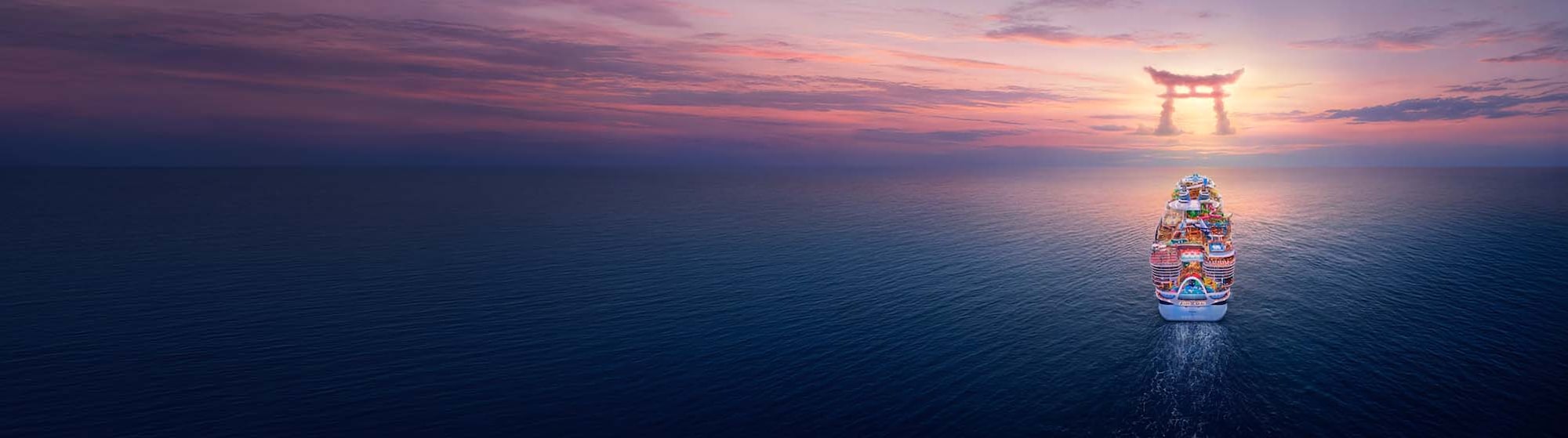 La imagen muestra un barco surcando el mar