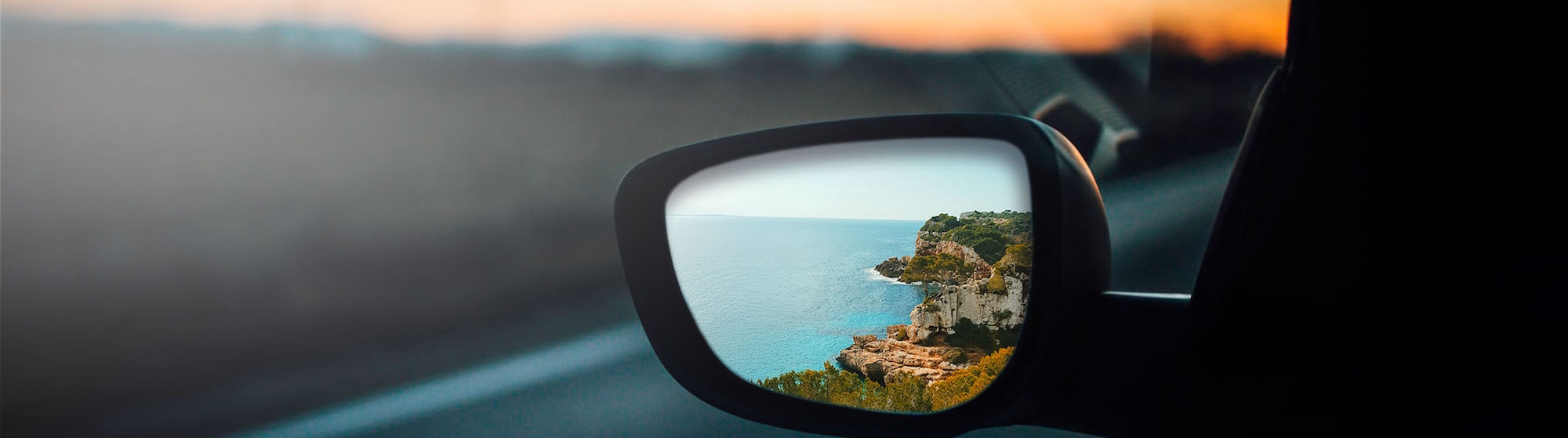 The image shows a rearview mirror.